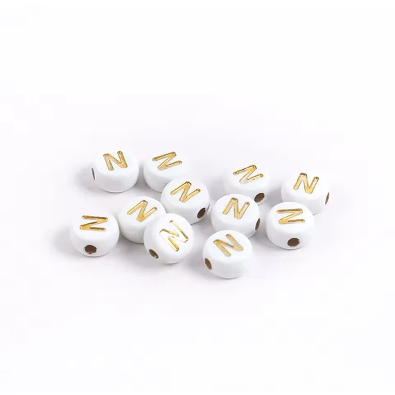 Fehér-arany kerek akril N betű gyöngy 7x4 mm